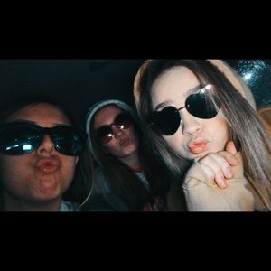 Meet your Posher, Madison